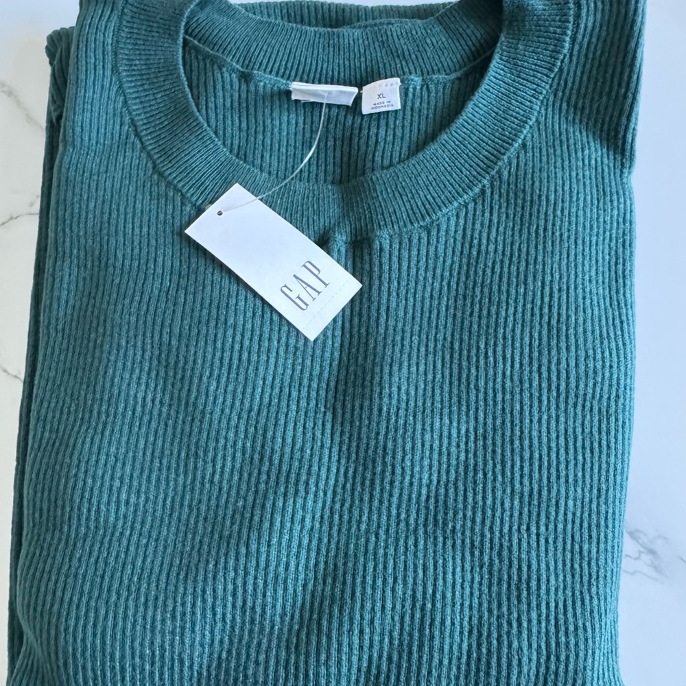 GAP Turquoise Knit Pullover